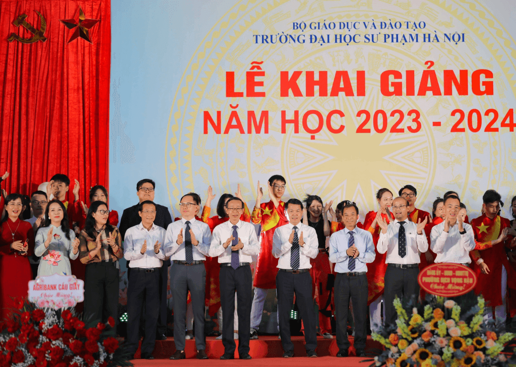 Lễ Khai giảng năm học 2023 – 2024: Đón chào thế hệ mới với tư duy và đột phá mới